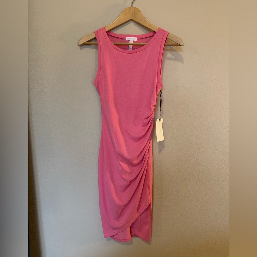 Leith Sleeveless Ruched Midi Dress in Bright Pink